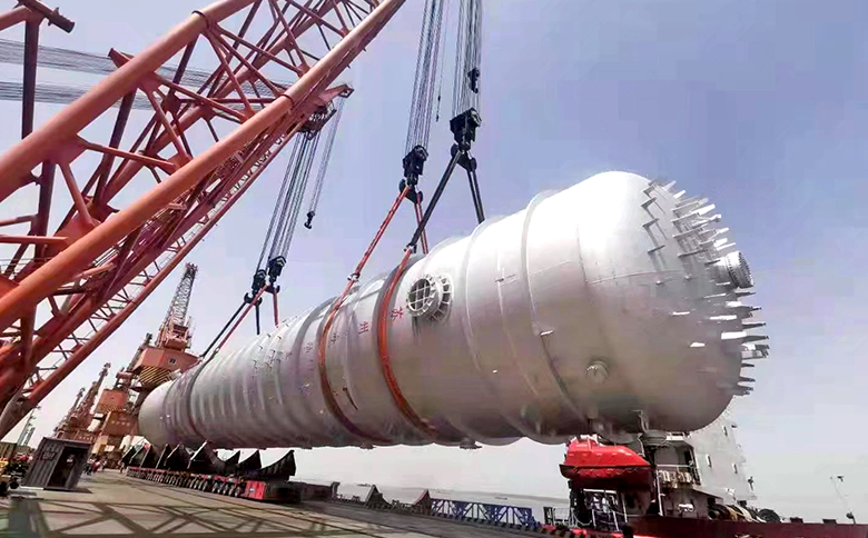 吊運1470噸聚乙烯反應(yīng)器專用吊具